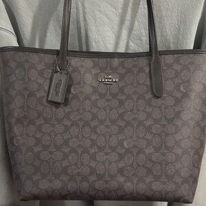 Coach Monogram Canvas Tote City tote signature